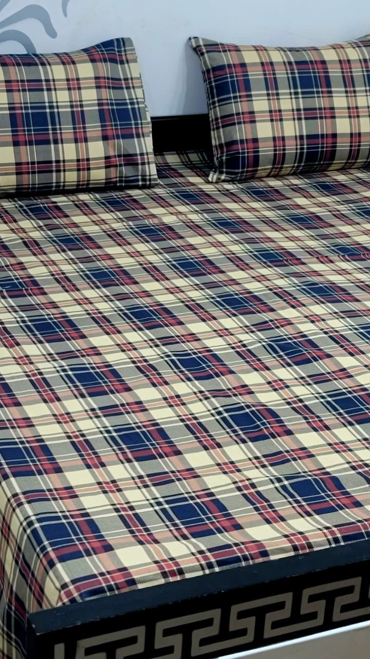 Pure cotton king size bedsheet set with pillow covers