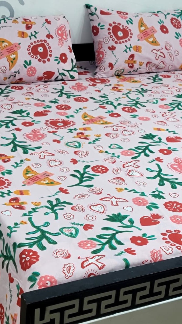 Pure cotton king size bedsheet set with pillow covers