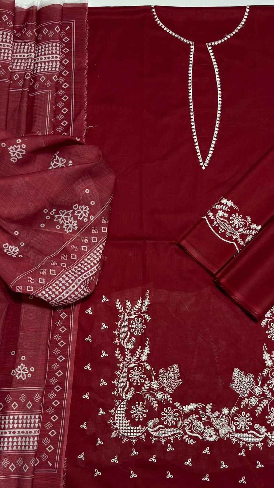 Garnet 537 Airjet Lawn Embroidered 3PC Suit with Digital Voil Dupatta – Unstitched Summer Collection