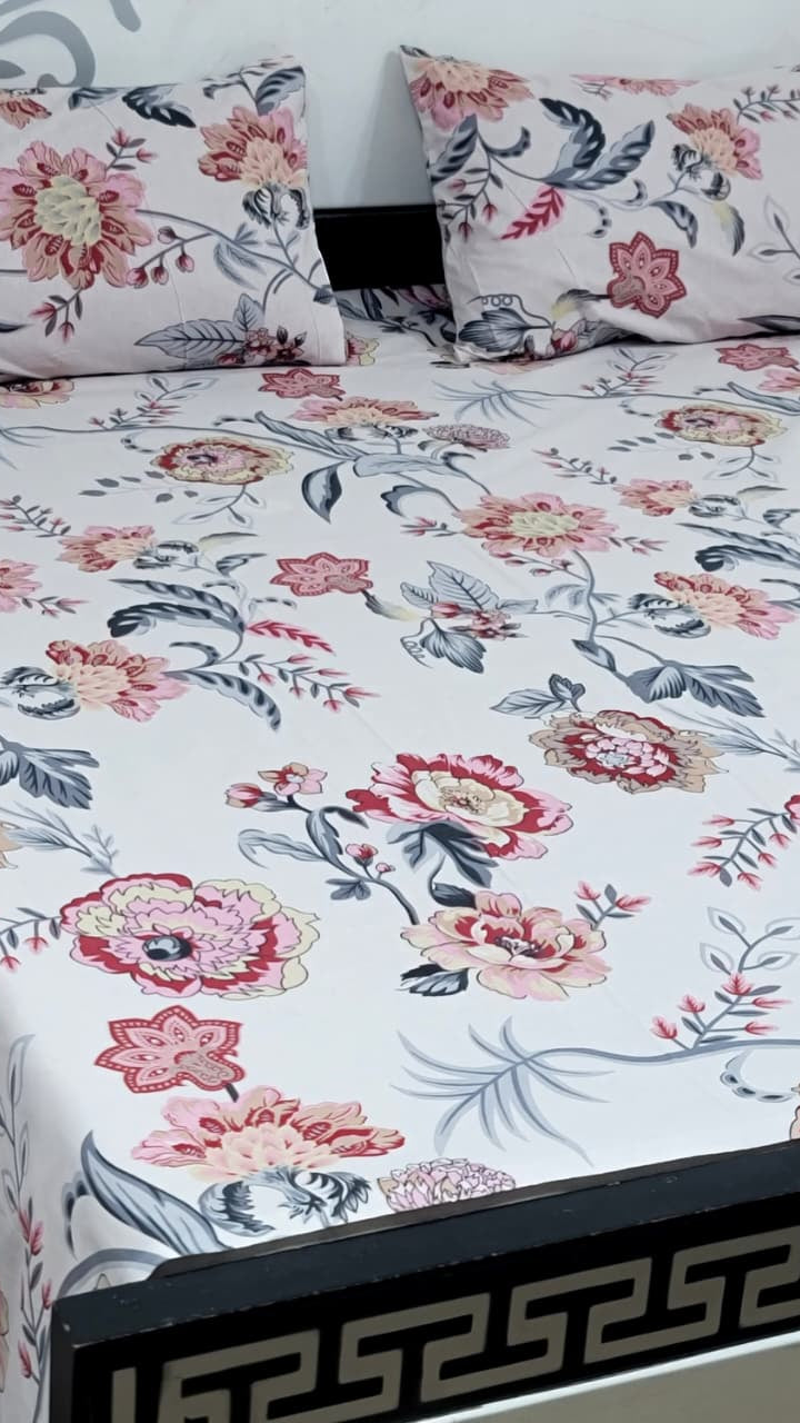 Pure cotton king size bedsheet set with pillow covers